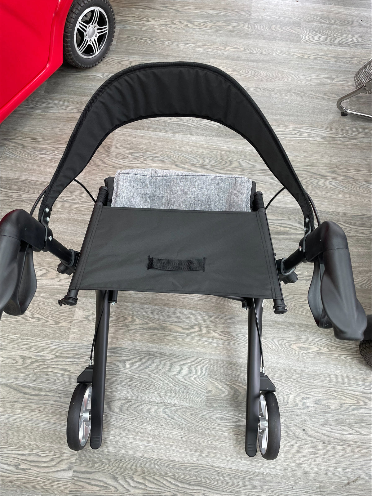 Four-Wheel Carbon Ultra-Lite Rollator (5kg)