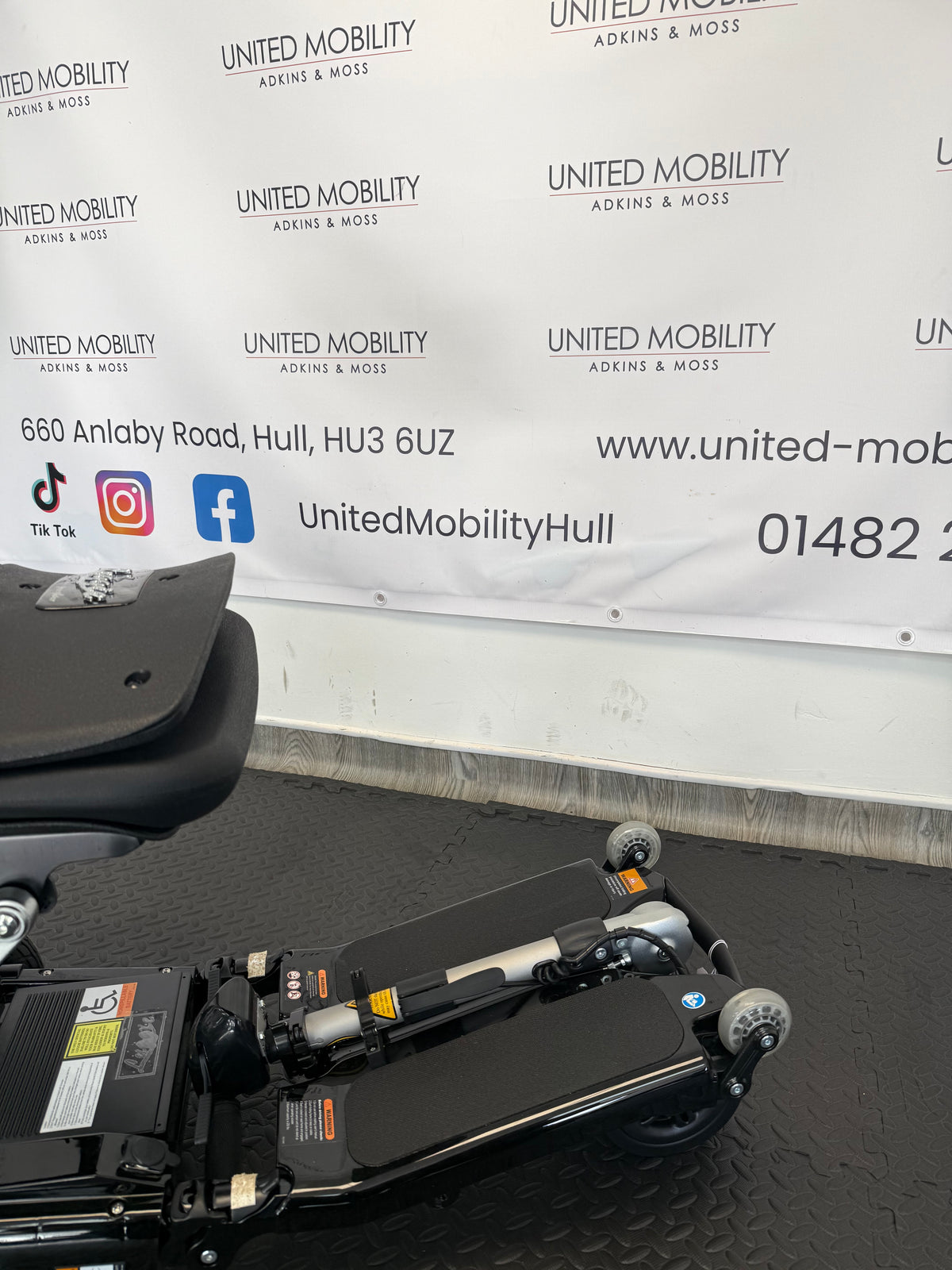 FreeRider Luggie Folding 4MPH Mobility Scooter