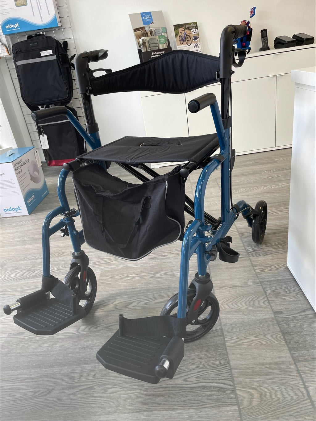 Lightweight 2-in-1 Wheelchair Walker