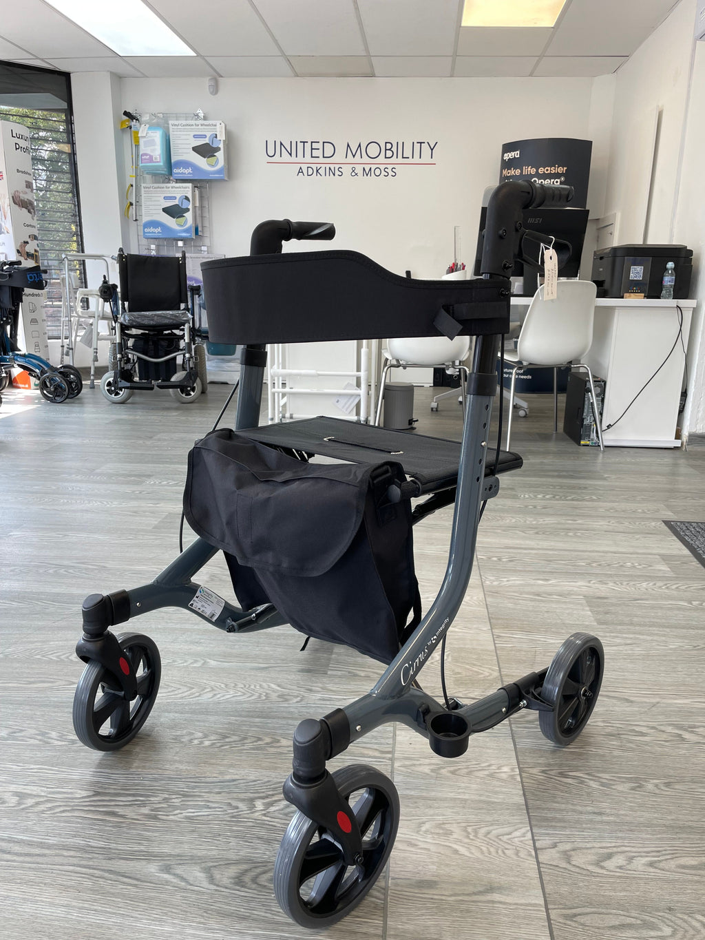 United Lightweight 4 Wheeled Walker