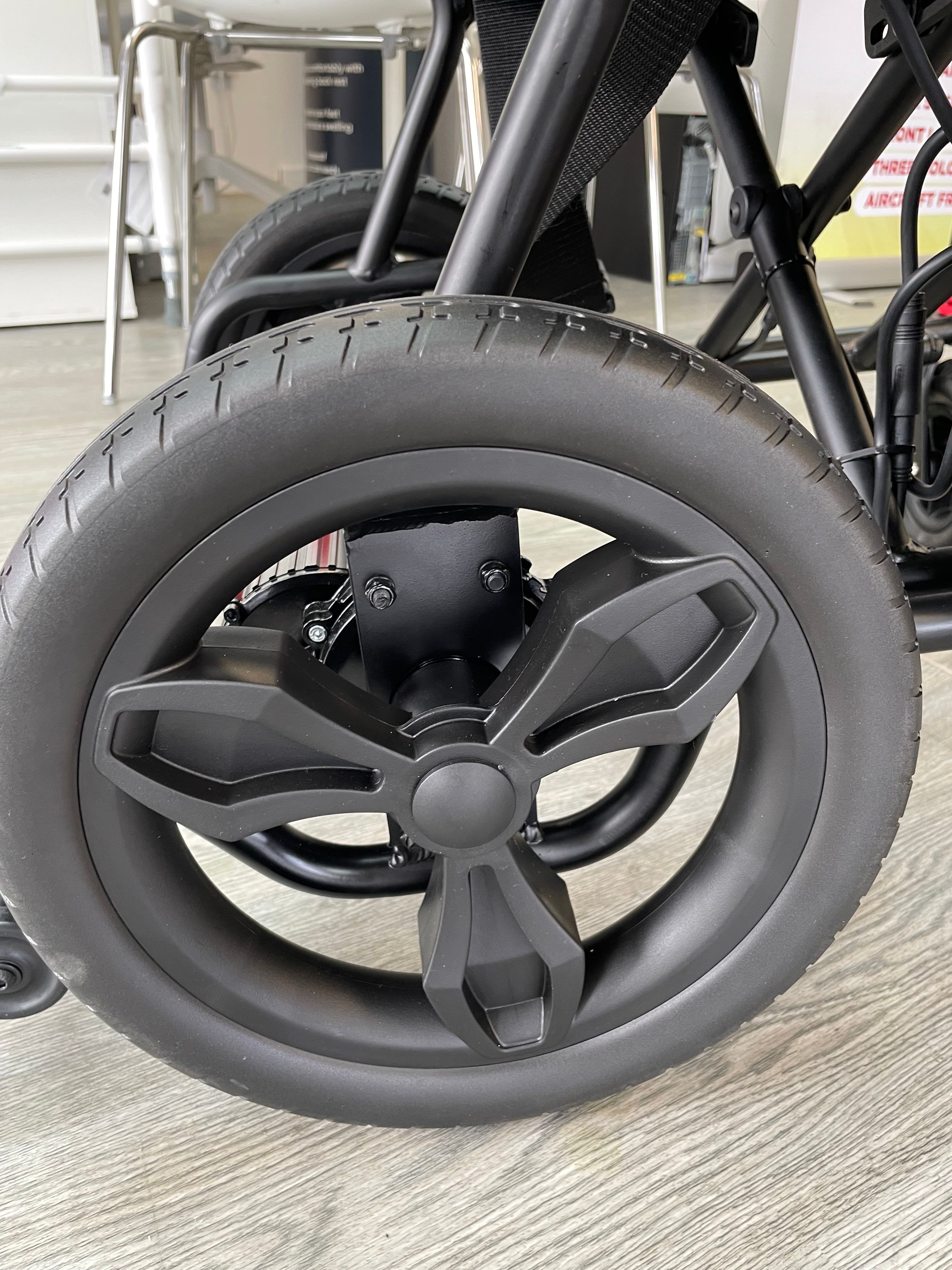 EEZY LITE 10Ah Lithium Battery Powered Wheelchair