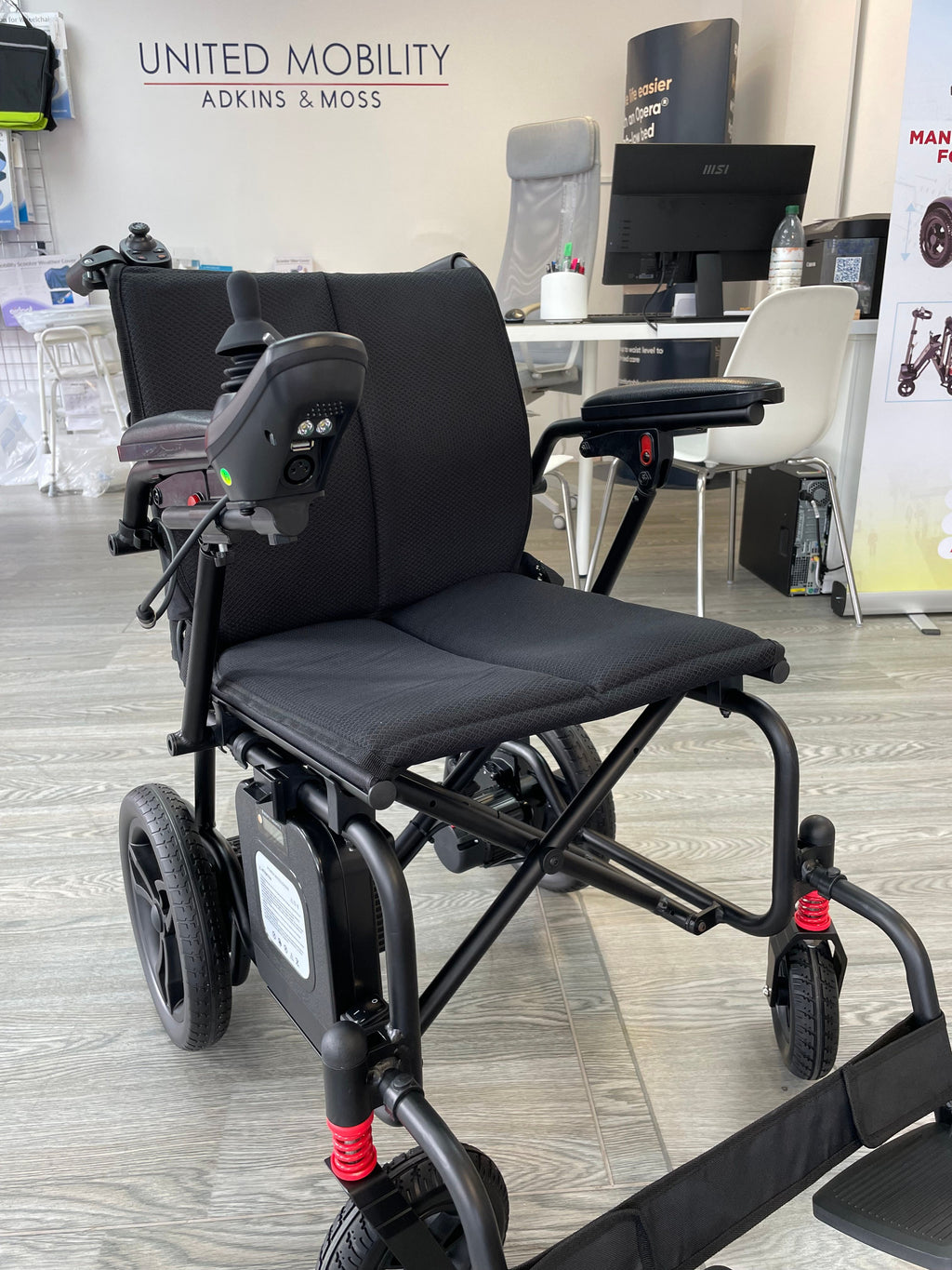 EEZY LITE 10Ah Lithium Battery Powered Wheelchair