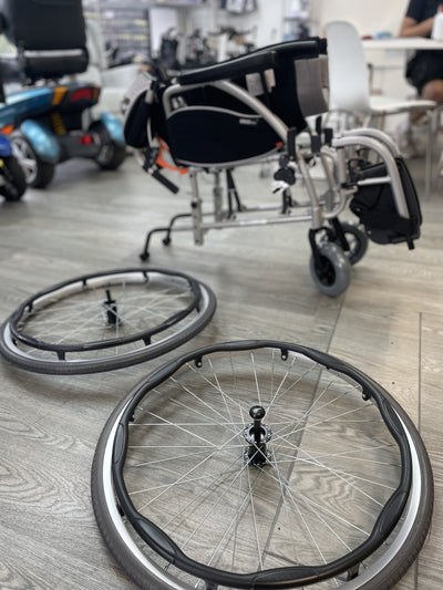 Ergo 3 Karma Self Propelled Lightweight Wheelchair