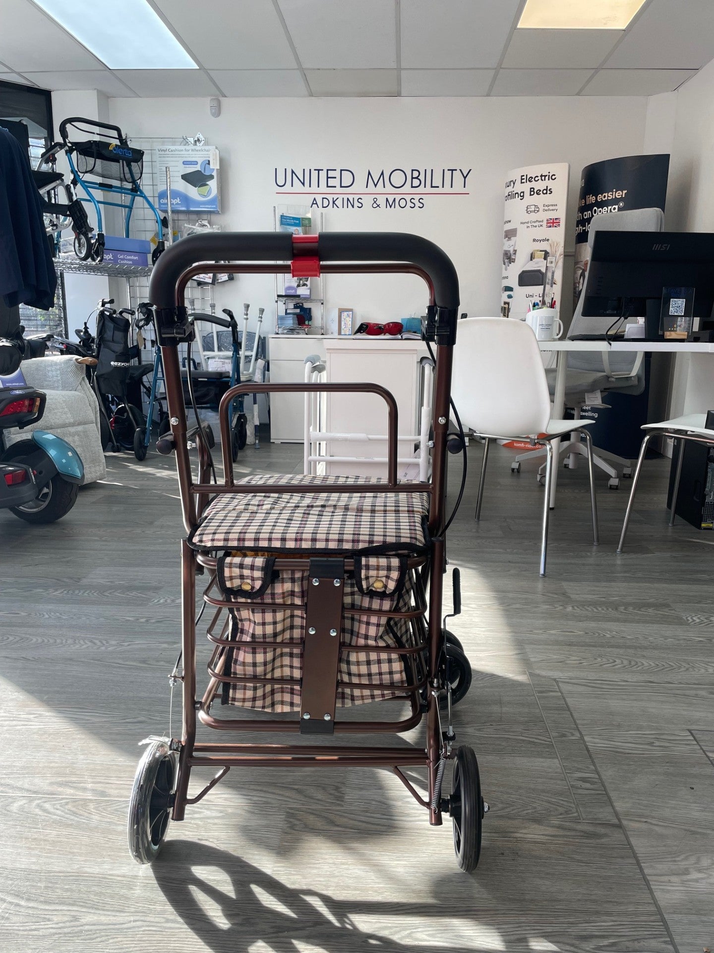 Foldable Shopping Trolley with Seat