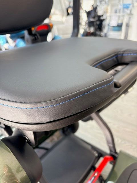 Eezy Lightweight 4MPH Mobility Scooter
