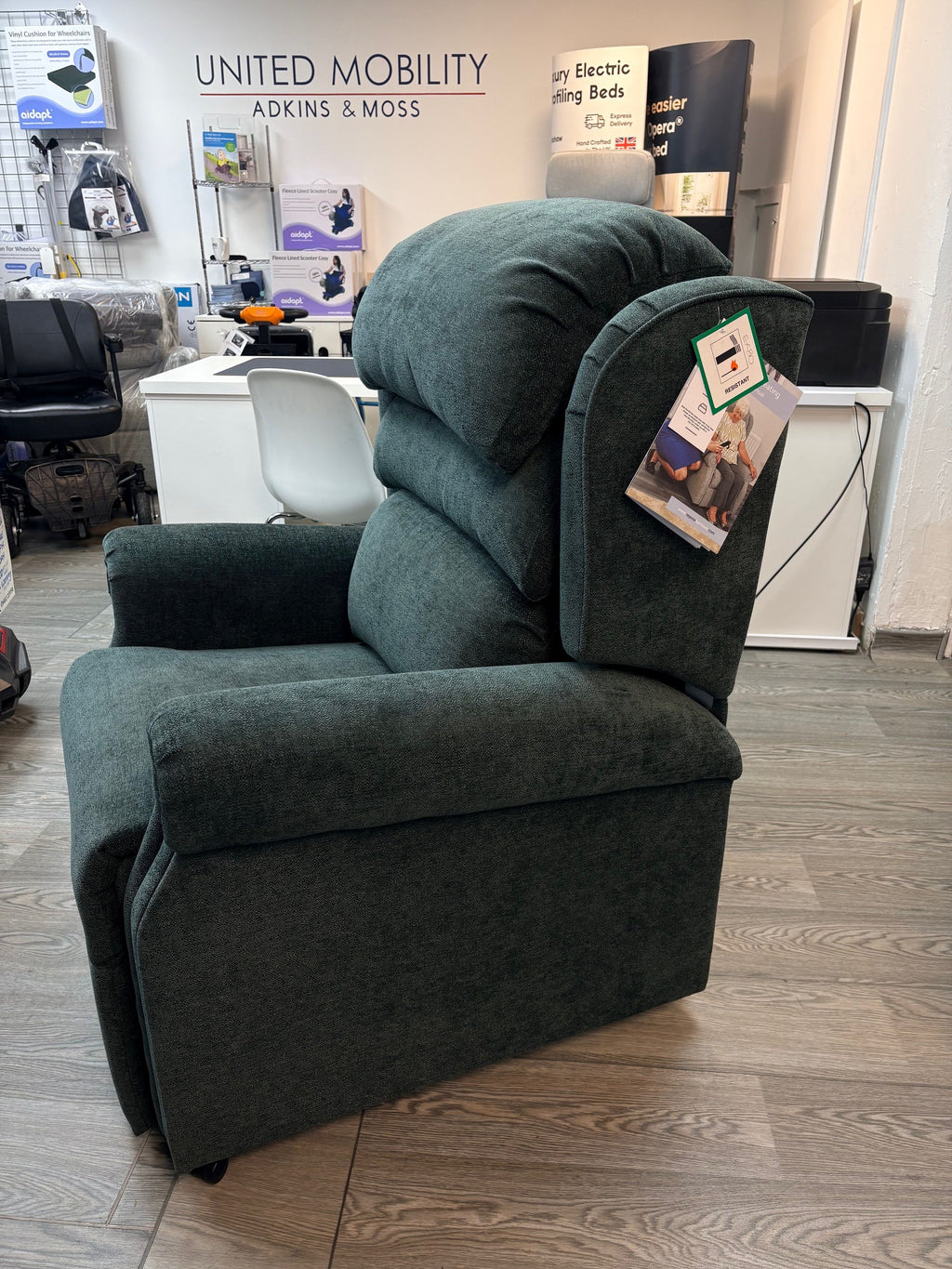 Express ErgoRise Rise and Recline Chair