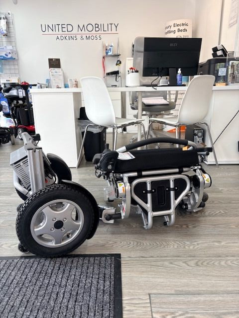 Used Freedom Chair DE08L Folding Electric Wheelchair