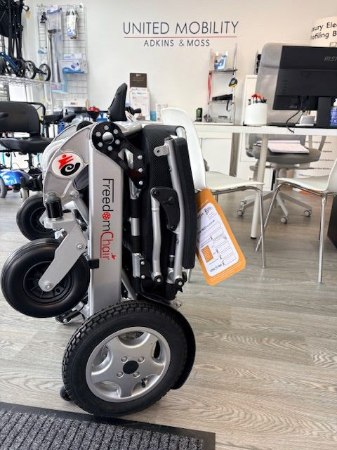 Used Freedom Chair DE08L Folding Electric Wheelchair