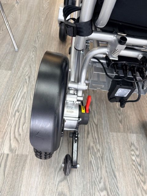 Used Freedom Chair DE08L Folding Electric Wheelchair