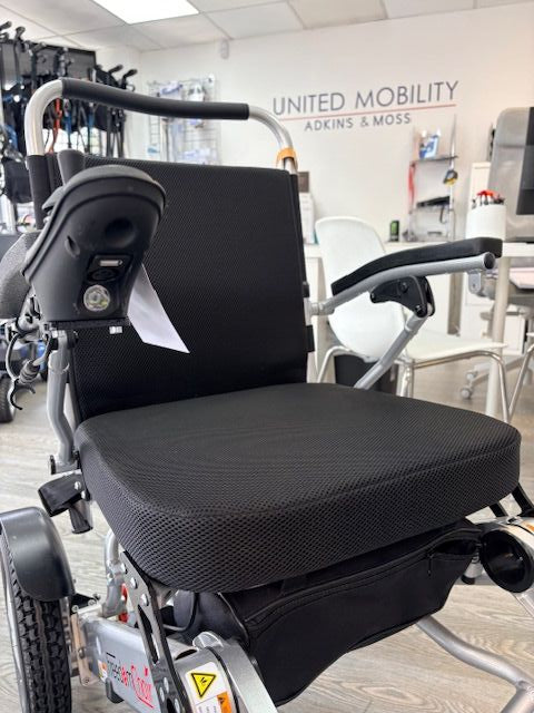 Used Freedom Chair DE08L Folding Electric Wheelchair