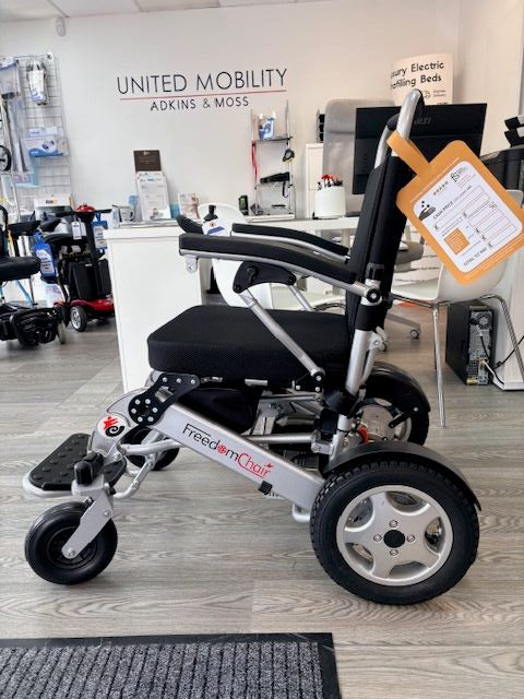 Used Freedom Chair DE08L Folding Electric Wheelchair