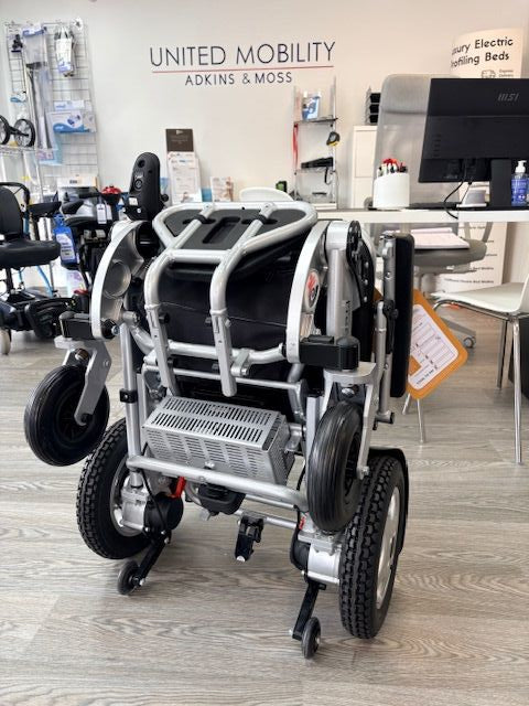 Used Freedom Chair DE08L Folding Electric Wheelchair