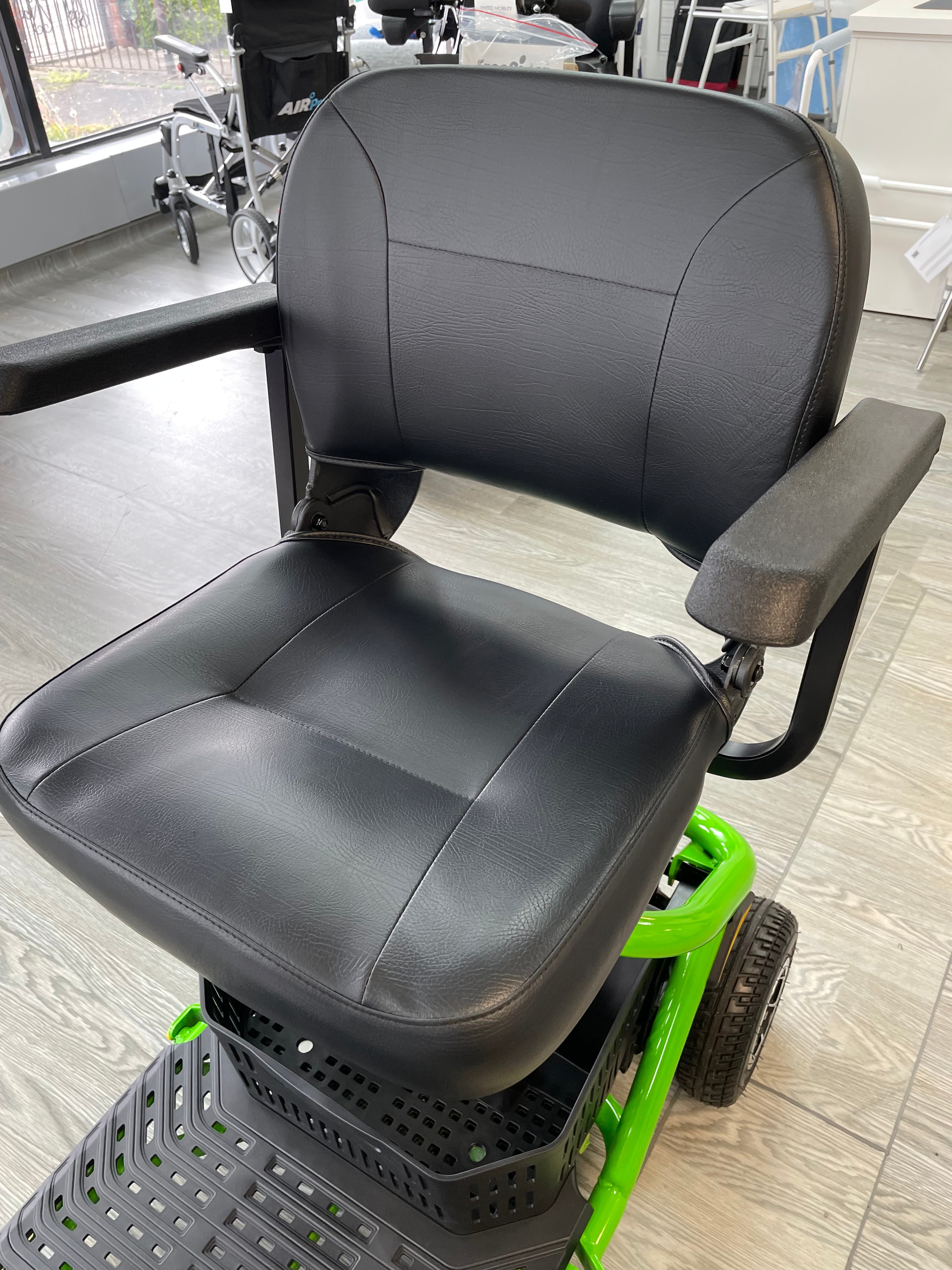 4mph Monarch Mini 4 mobility scooter