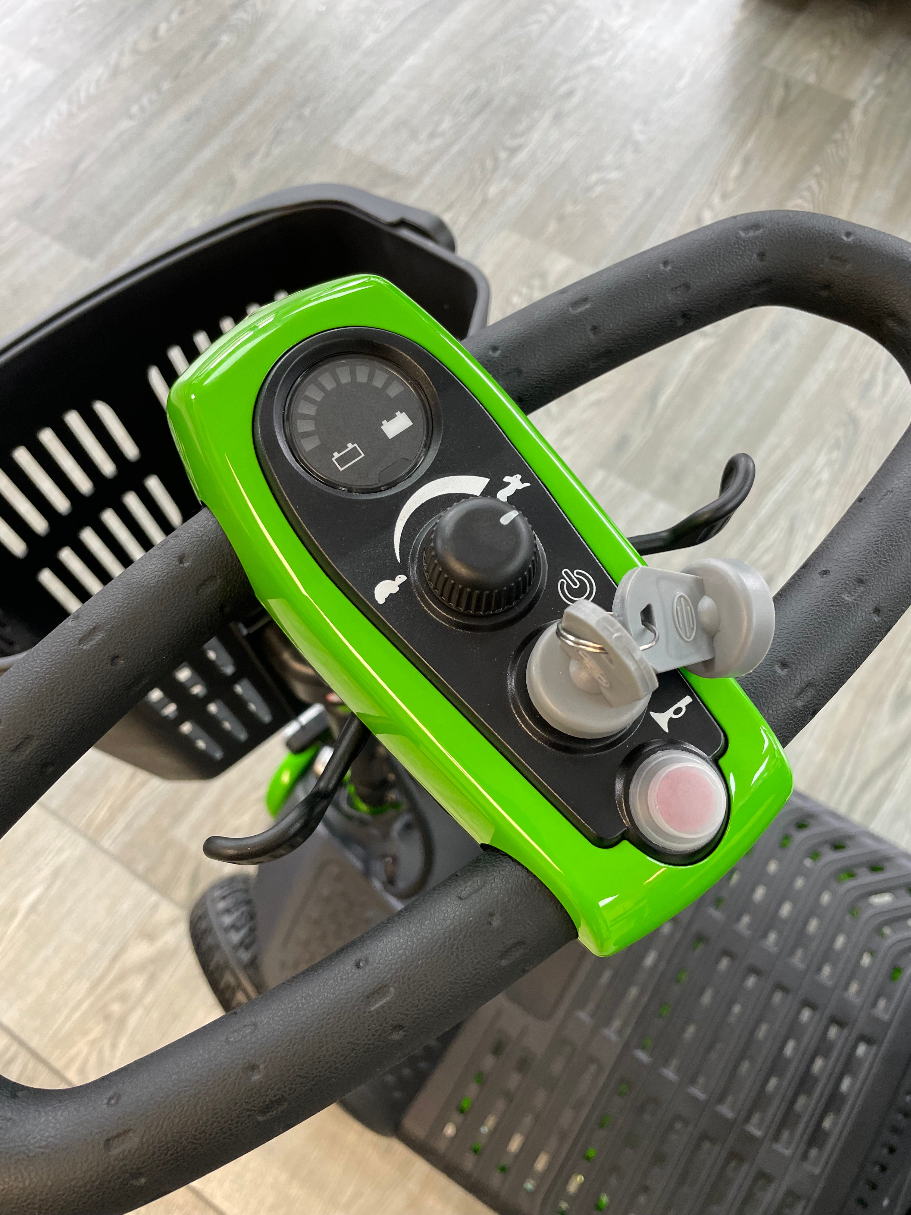 4mph Monarch Mini 4 mobility scooter