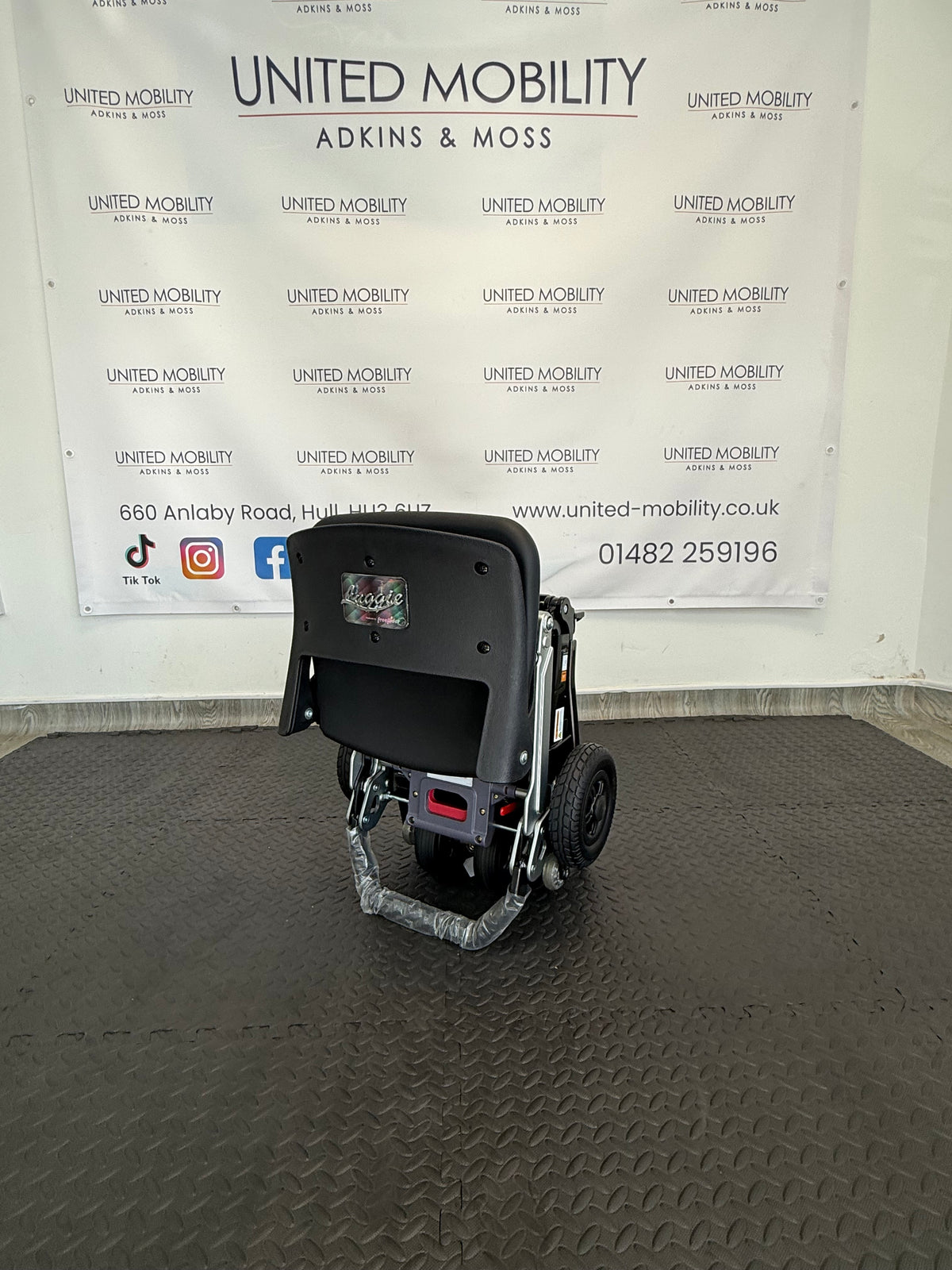 FreeRider Luggie Folding 4MPH Mobility Scooter