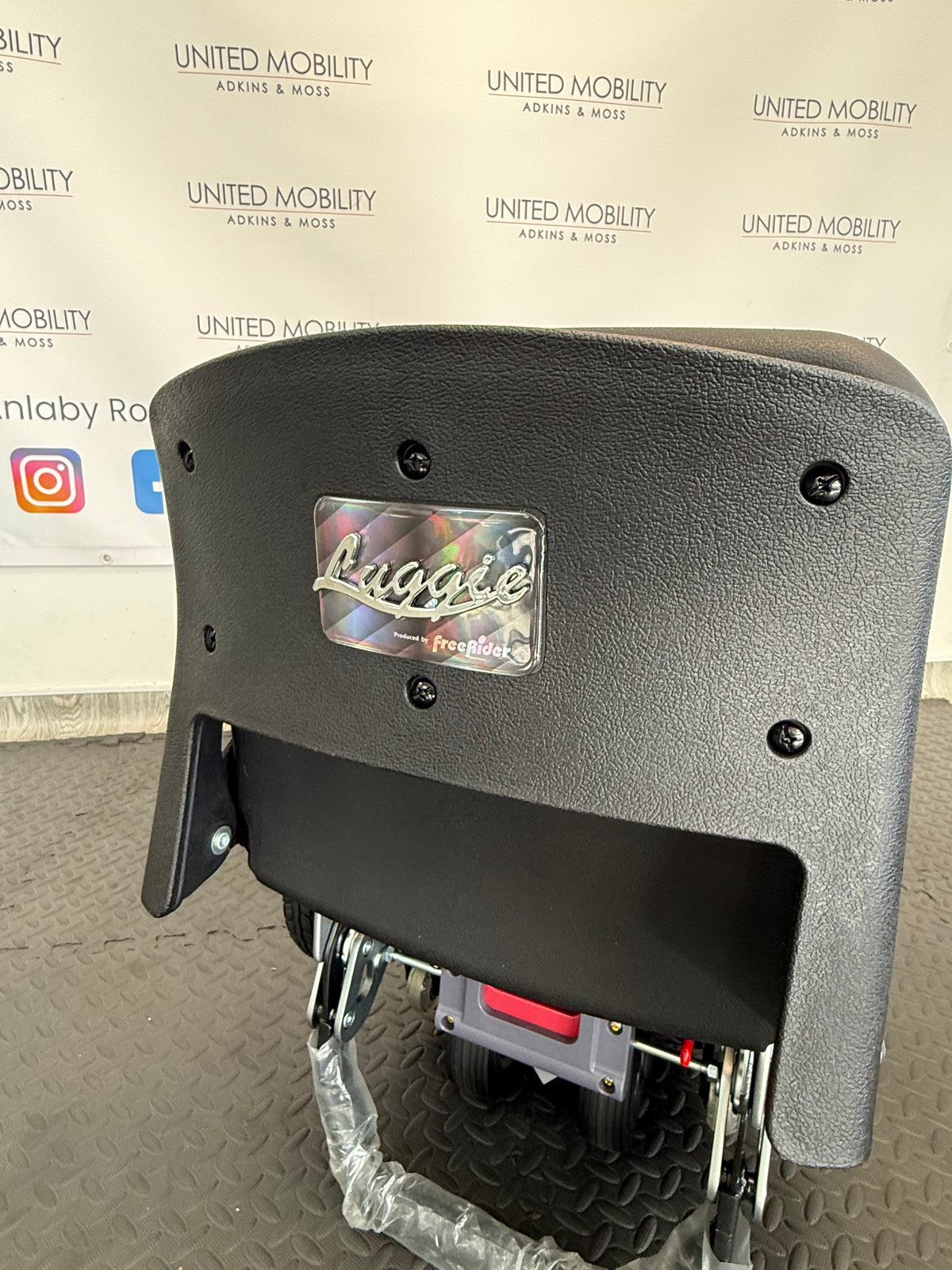 FreeRider Luggie Folding 4MPH Mobility Scooter