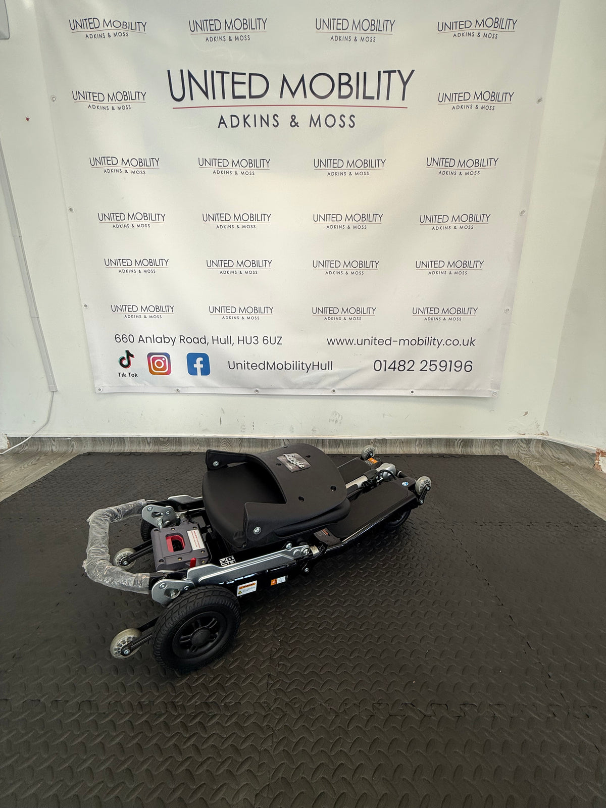 FreeRider Luggie Folding 4MPH Mobility Scooter