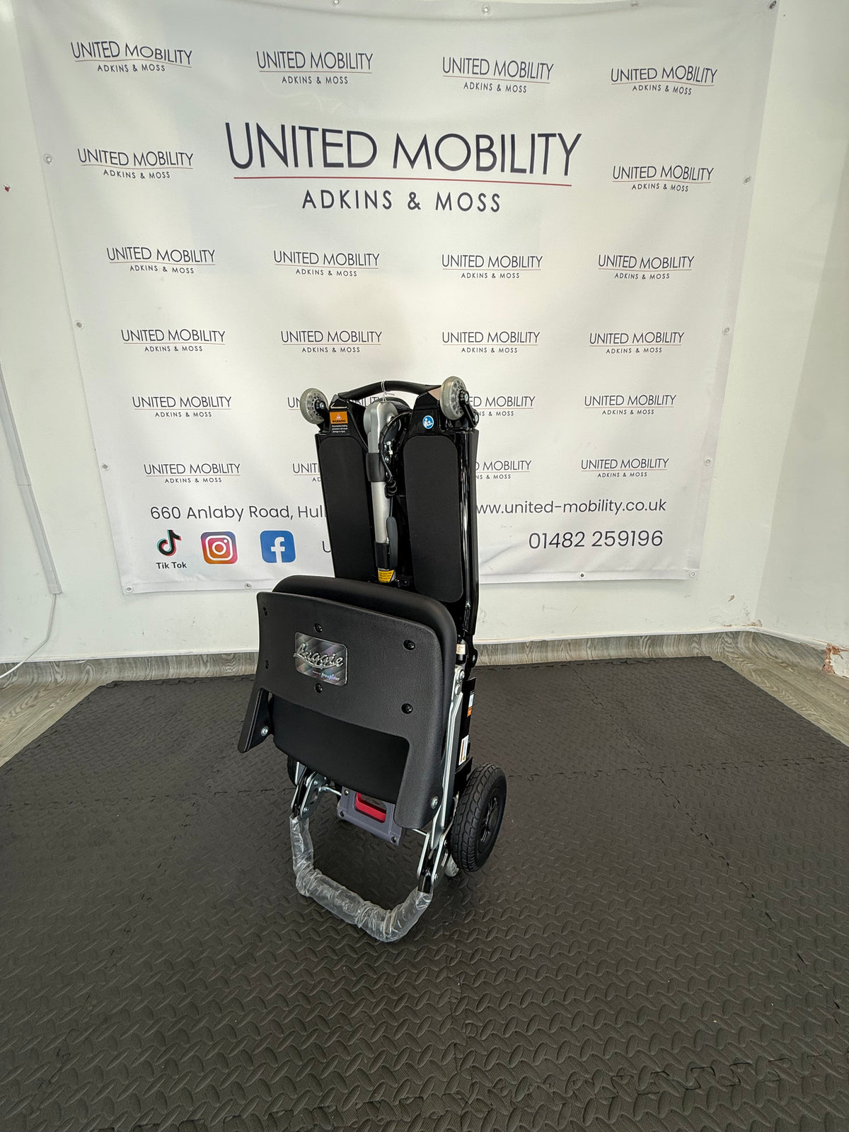 FreeRider Luggie Folding 4MPH Mobility Scooter